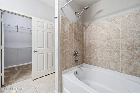 8539 Gate Parkway #9107, Jacksonville FL - photo 11 of 27