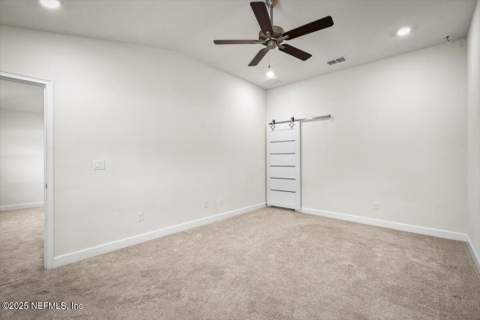 7271 Gateway Court, Jacksonville FL - photo 15 of 31