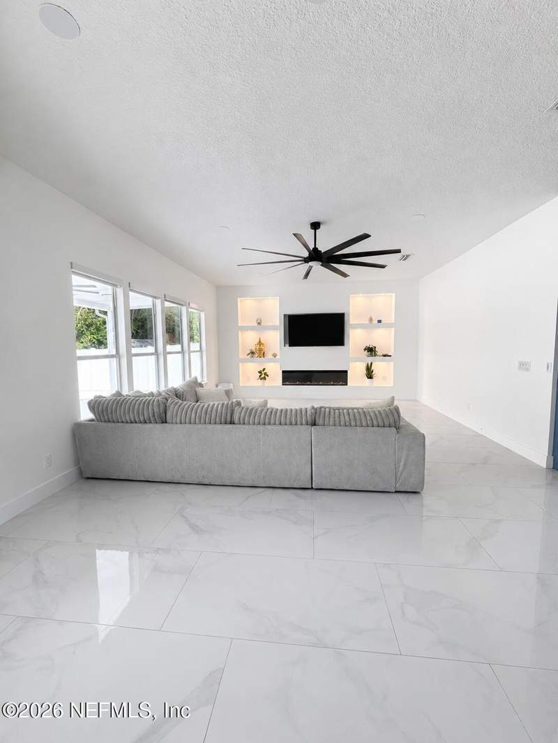 5 bedroom Single Family Residence at 3101 Scenic Oaks Drive, Olde Oaks, Jacksonville — photo 3