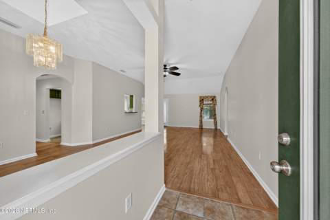 9350 Whisper Glen Drive, Jacksonville FL - photo 7 of 65