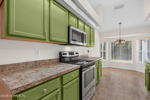 9350 Whisper Glen Drive, Jacksonville FL - photo 22 of 65
