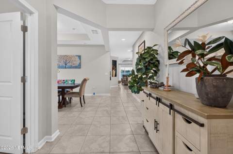 281 Marquesa Circle, Jacksonville FL - photo 9 of 56