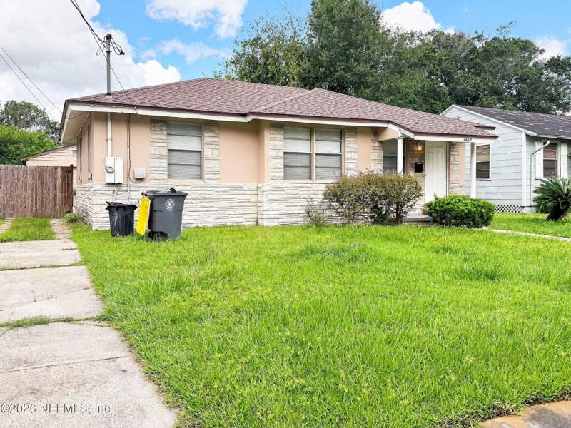3 bedroom Single Family Residence at 1660 University Street, College Gardens, Jacksonville — photo 2