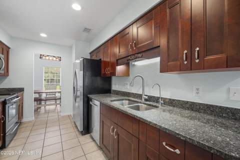 4887 Norwalk Place, Jacksonville FL - photo 6 of 53