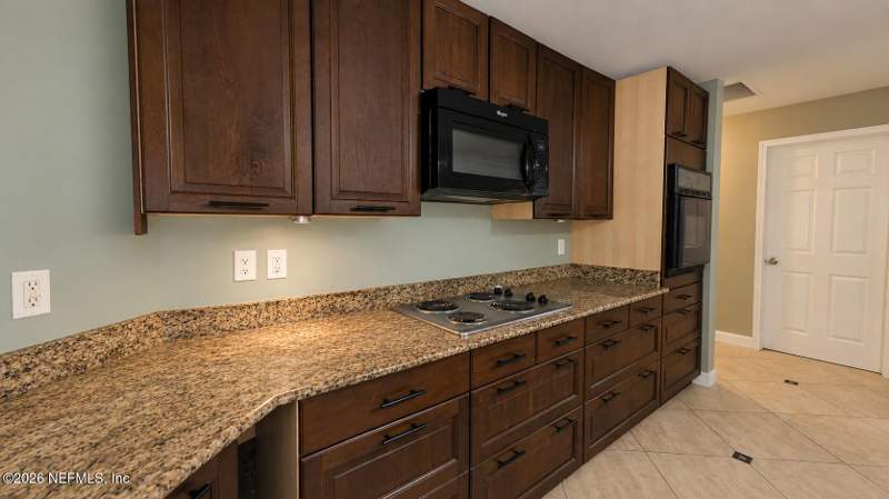 4 bedroom Single Family Residence at 5568 County Road 352, Big Tree Lakes, Keystone Heights — photo 4
