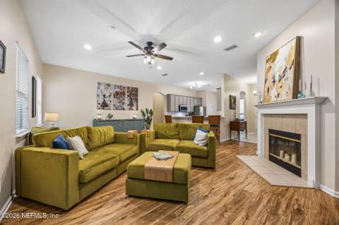 3299 Warnell Drive, Jacksonville FL - photo 18 of 49