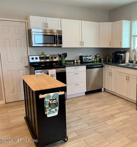 1710 Rowe Avenue, Jacksonville FL - photo 7 of 31
