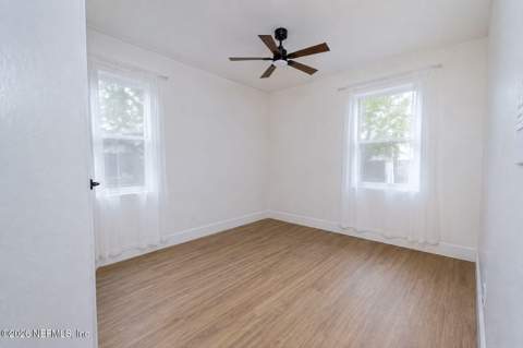 8308 Hare Avenue, Jacksonville FL - photo 16 of 22