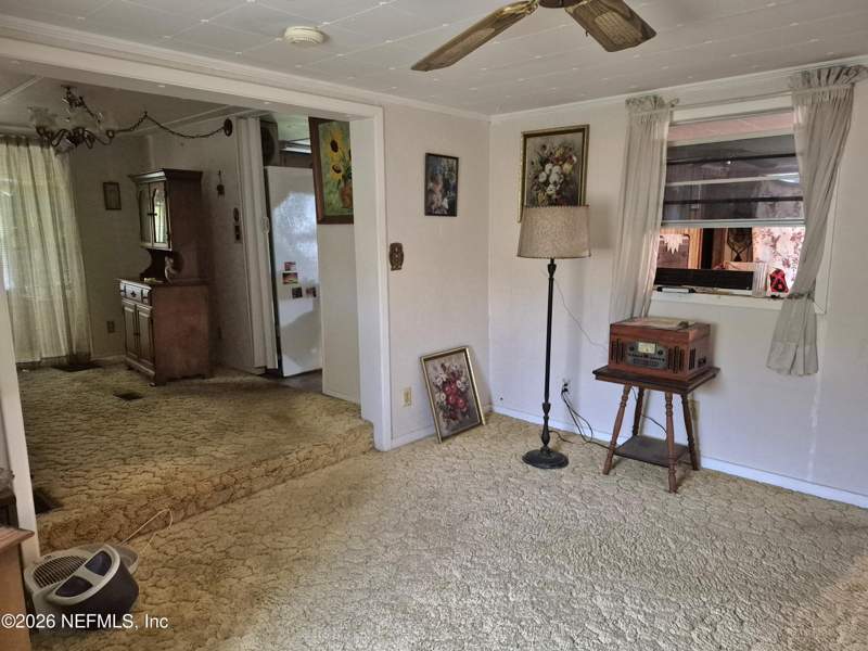 3 bedroom Mobile Home at 309 Bass Trail, Metes & Bounds, Crescent City — photo 5
