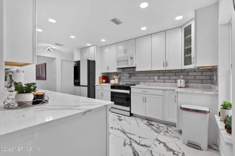 6244 Pottsburg Plantation Boulevard, Jacksonville FL - photo 13 of 83