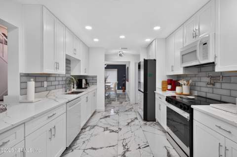 6244 Pottsburg Plantation Boulevard, Jacksonville FL - photo 14 of 83