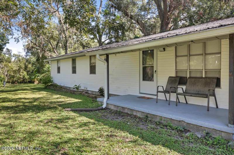 4 bedroom Single Family Residence at 10779 Gladwynne Road, Johnsons Replat, Jacksonville — photo 3