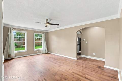 554 Roberts Street, Jacksonville FL - photo 6 of 18