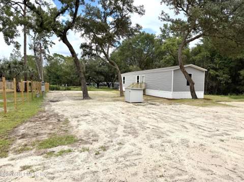 102 Livingston Court, Satsuma FL - photo 6 of 35