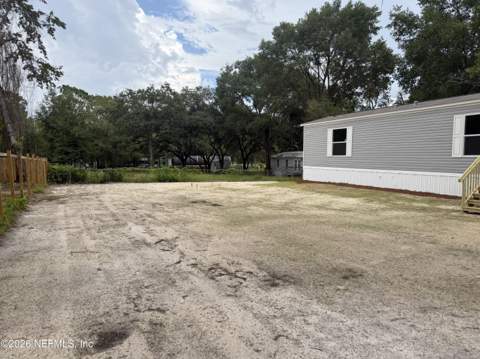 102 Livingston Court, Satsuma FL - photo 8 of 35
