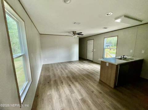 102 Livingston Court, Satsuma FL - photo 14 of 35