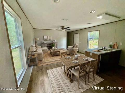 102 Livingston Court, Satsuma FL - photo 13 of 35