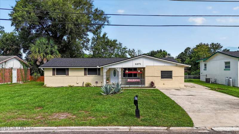 3 bedroom Single Family Residence at 2071 Courtney Drive, Lake Park Estates, Jacksonville — photo 5