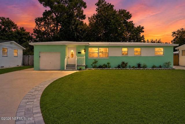 2125 W LOU Drive