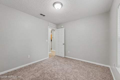 9234 Thunderbolt Drive, Jacksonville FL - photo 9 of 17
