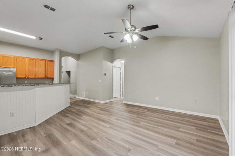4 bedroom Single Family Residence at 9234 Thunderbolt Drive, Pinecrest, Jacksonville — photo 4