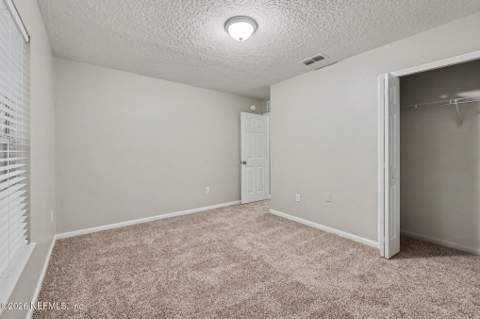 9234 Thunderbolt Drive, Jacksonville FL - photo 12 of 17