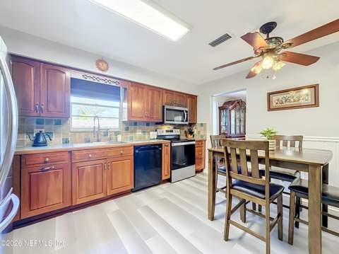 570 Saratoga Street, Orange Park FL - photo 18 of 67