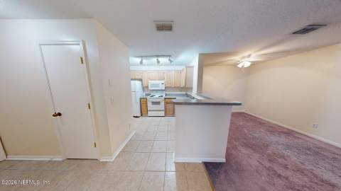 7701 Timberlin Park Boulevard #1022, Jacksonville FL - photo 7 of 37