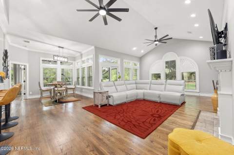 7903 Vineyard Lake Road, Jacksonville FL - photo 16 of 37