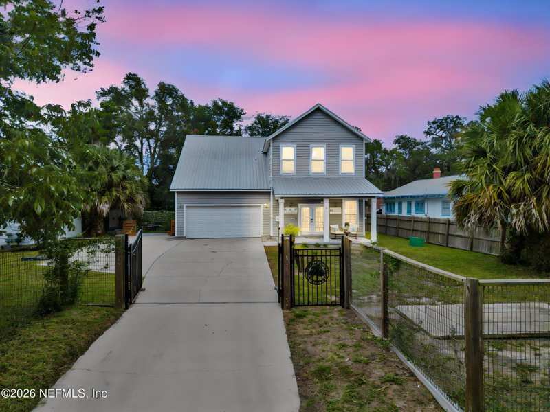 4 bedroom Single Family Residence at 4 E San Carlos Avenue, Nelmar Terrace, St. Augustine — photo 1