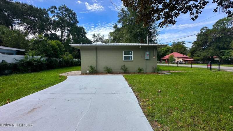 4 bedroom Single Family Residence at 401 Husson Avenue, Palatka, Palatka — photo 4
