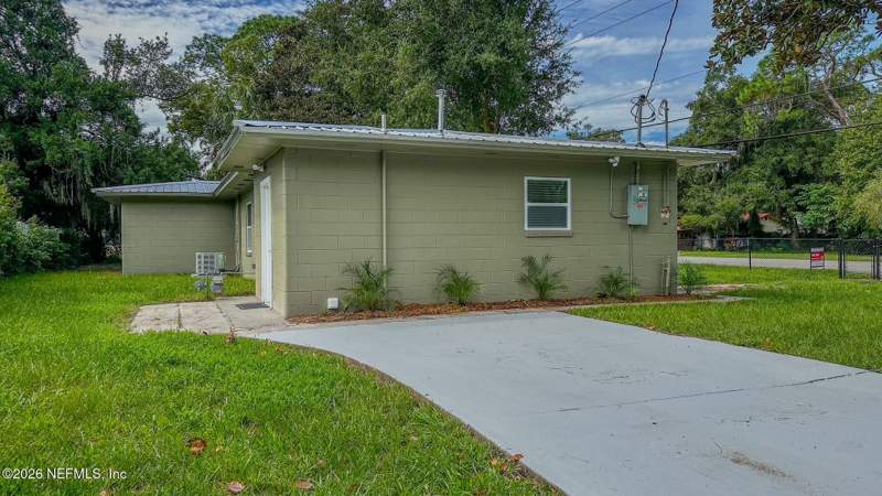 4 bedroom Single Family Residence at 401 Husson Avenue, Palatka, Palatka — photo 3