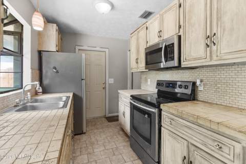 13606 Lanier Road, Jacksonville FL - photo 13 of 25