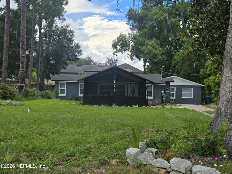 3 bedroom Single Family Residence at 7606 Pickett Street, Heselton, Jacksonville — photo 2