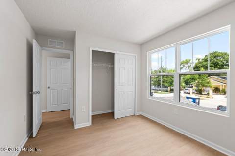 8408 Berry Avenue, Jacksonville FL - photo 17 of 21