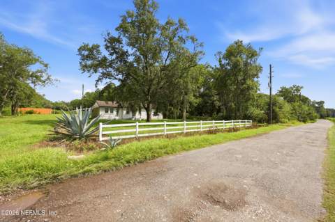 10107 Parman Road, Jacksonville FL - photo 13 of 16