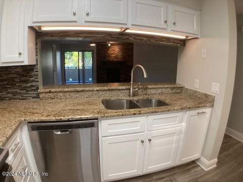 5615 San Juan Avenue #310, Jacksonville FL - photo 9 of 57
