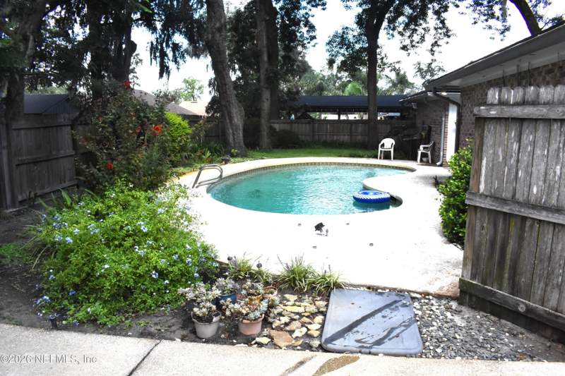 4 bedroom Single Family Residence at 3928 S Hickory Grove Drive, University Park, Jacksonville — photo 4