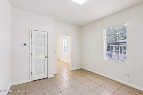 1071 Scriven Street, Jacksonville FL - photo 12 of 33