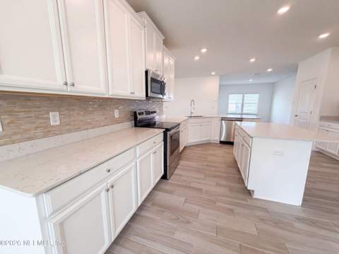 7233 Calamint Avenue, Jacksonville FL - photo 16 of 21