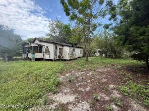 111 Cedar Avenue, Palatka FL - photo 8 of 8