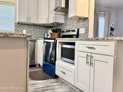 7663 Falcon Street, Jacksonville FL - photo 13 of 40