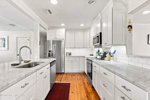4152 Lexington Avenue, Jacksonville FL - photo 13 of 30