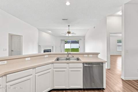 1109 Seattle Slew Lane, Jacksonville FL - photo 16 of 37