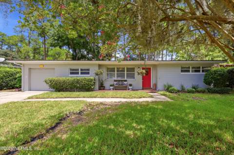 1049 Nightingale Road, Jacksonville FL - photo 7 of 39