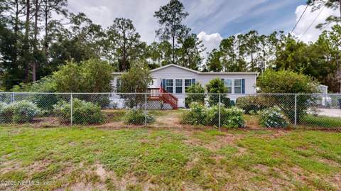 213 Gail Drive, Satsuma FL - photo 7 of 54