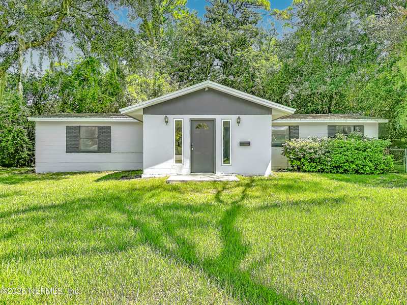 3 bedroom Single Family Residence at 3811 Spring Park Road, Spring Park Heights, Jacksonville — photo 1