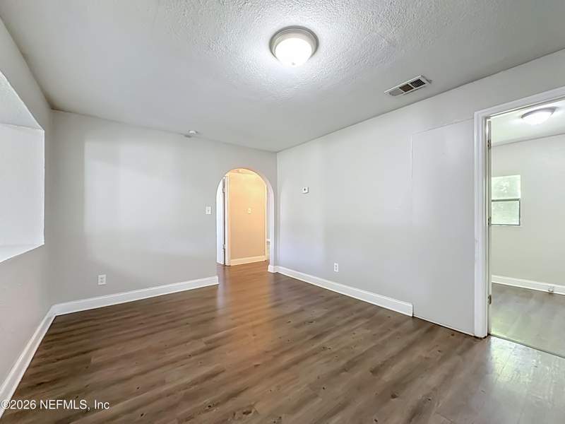 3 bedroom Single Family Residence at 3811 Spring Park Road, Spring Park Heights, Jacksonville — photo 5