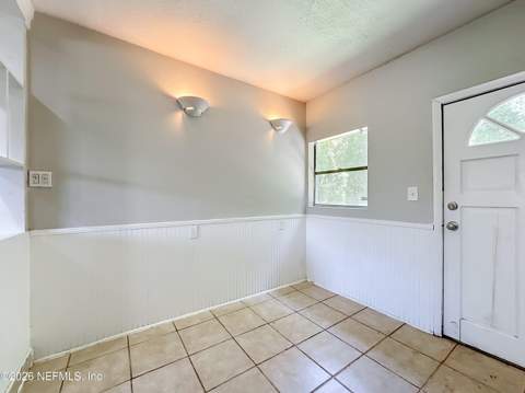 3811 Spring Park Road, Jacksonville FL - photo 12 of 33