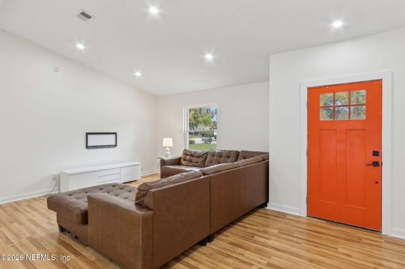 3 bedroom Single Family Residence at 8740 Waterfront Terrace, Whitmore Grant, Jacksonville — photo 5